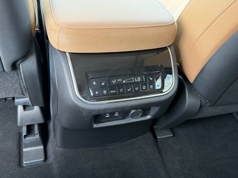 Used 2026 INFINITI QX80 Luxe w/ Exterior Package RWD image 15
