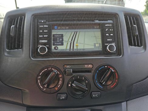 Used 2019 Nissan NV200 SV w/ Navigation Package image 10