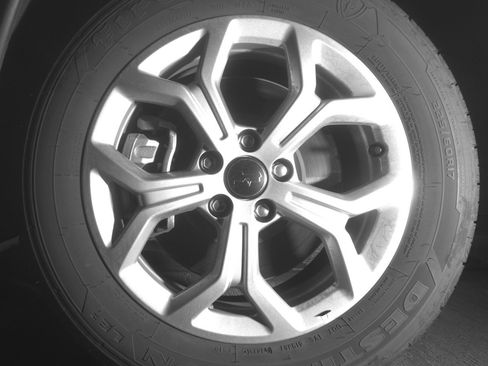 Used 2025 Jeep Compass Latitude image 12