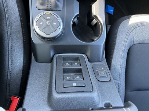 New 2025 Ford Bronco Big Bend image 15