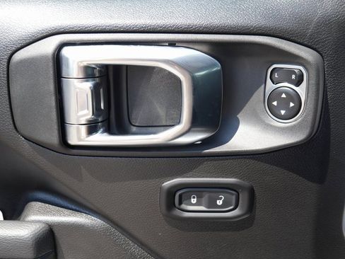 New 2025 Jeep Gladiator Rubicon w/ Safety Group image 15