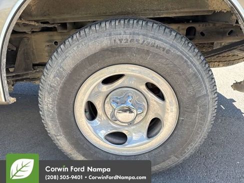 Used 2001 Ford F150 XLT RWD image 12