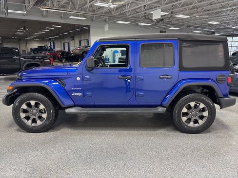 Used 2018 Jeep Wrangler Unlimited Sahara image 4
