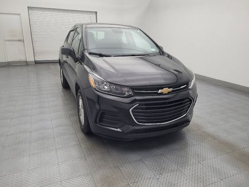 Used 2021 Chevrolet Trax LS image 14