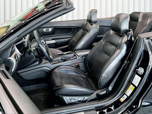 Used 2022 Ford Mustang GT Premium w/ Equipment Group 401A image 21