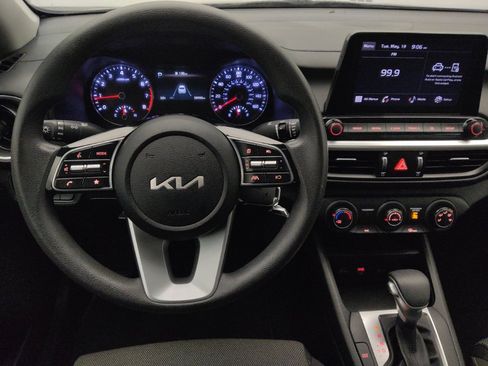 Used 2022 Kia Forte LXS FWD image 22