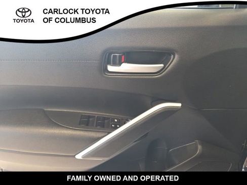 Used 2024 Toyota Corolla Cross XSE w/ Convenience Package image 11