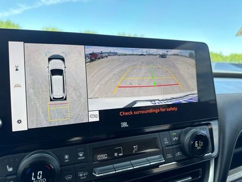 Used 2024 Toyota Grand Highlander AWD image 15
