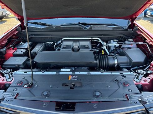 New 2025 Chevrolet Colorado W/T w/ WT Custom Package image 31