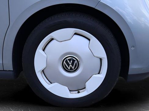 Certified 2025 Volkswagen ID. Buzz 1st Edition AWD/4WD image 10
