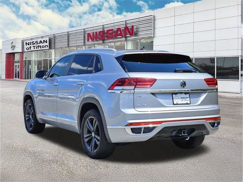 Used 2021 Volkswagen Atlas Cross Sport SE w/ Panoramic Sunroof Package FWD image 6