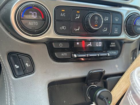 Used 2017 Chevrolet Tahoe LT image 16