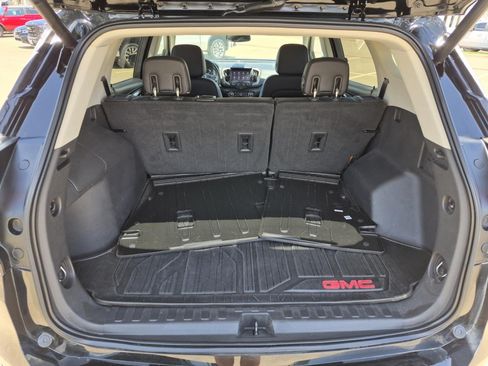 Certified 2020 GMC Terrain Denali w/ Denali Premium Package AWD/4WD image 9