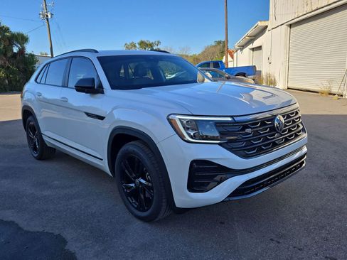 New 2026 Volkswagen Atlas Cross Sport SEL R-Line AWD/4WD image 16