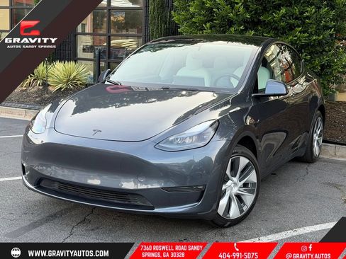 Used 2021 Tesla Model Y Long Range AWD/4WD image 1