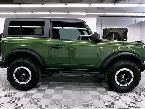 Used 2023 Ford Bronco Badlands w/ Sasquatch Package AWD/4WD image 14