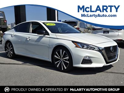 Used 2021 Nissan Altima 2.5 SR w/ SR Premium Package