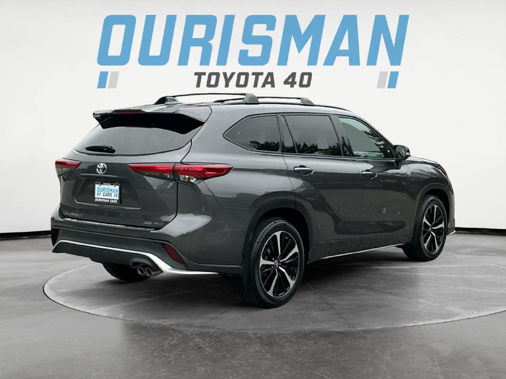 Used 2022 Toyota Highlander XSE AWD/4WD image 7