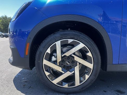 Certified 2025 MINI Cooper Countryman S image 9