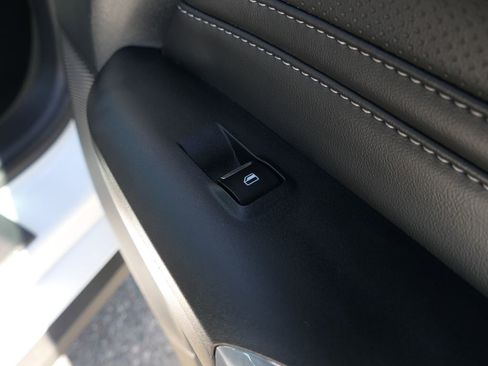 Used 2024 Ford Mustang Premium image 22