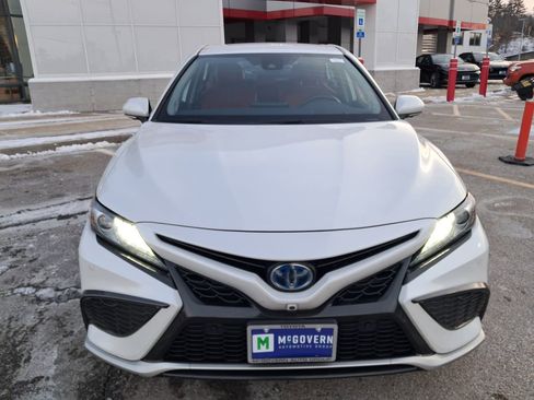 Used 2021 Toyota Camry XSE image 8