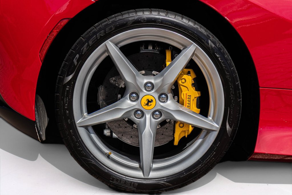 Certified 2022 Ferrari F8 Tributo RWD image 60