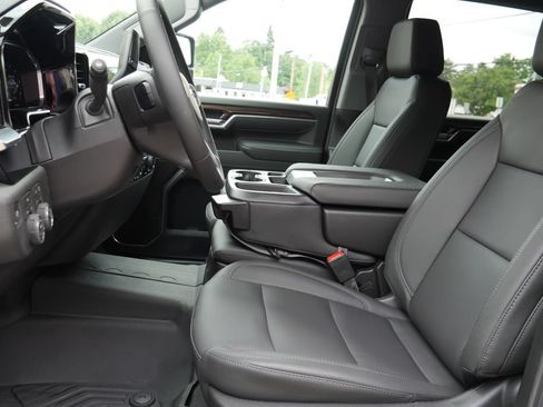 New 2026 Chevrolet Silverado 3500 LT w/ All Star Edition AWD/4WD image 32