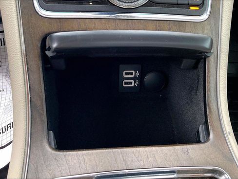 Used 2019 Lincoln Continental Reserve AWD/4WD image 16