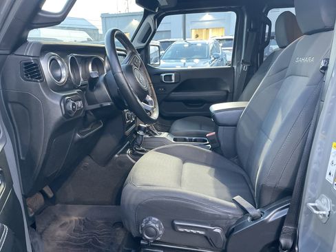 Certified 2020 Jeep Wrangler Unlimited Sahara image 36