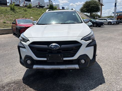 Certified 2025 Subaru Outback Touring AWD/4WD image 8