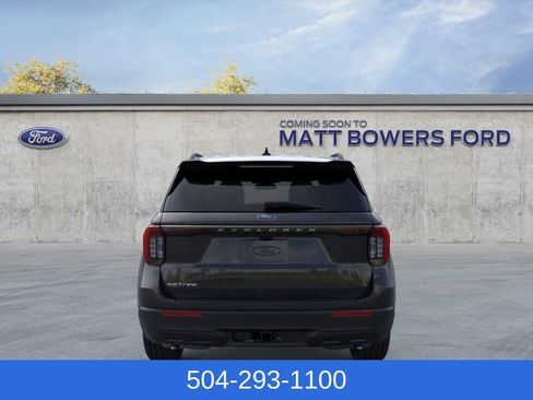 New 2026 Ford Explorer Active RWD image 7