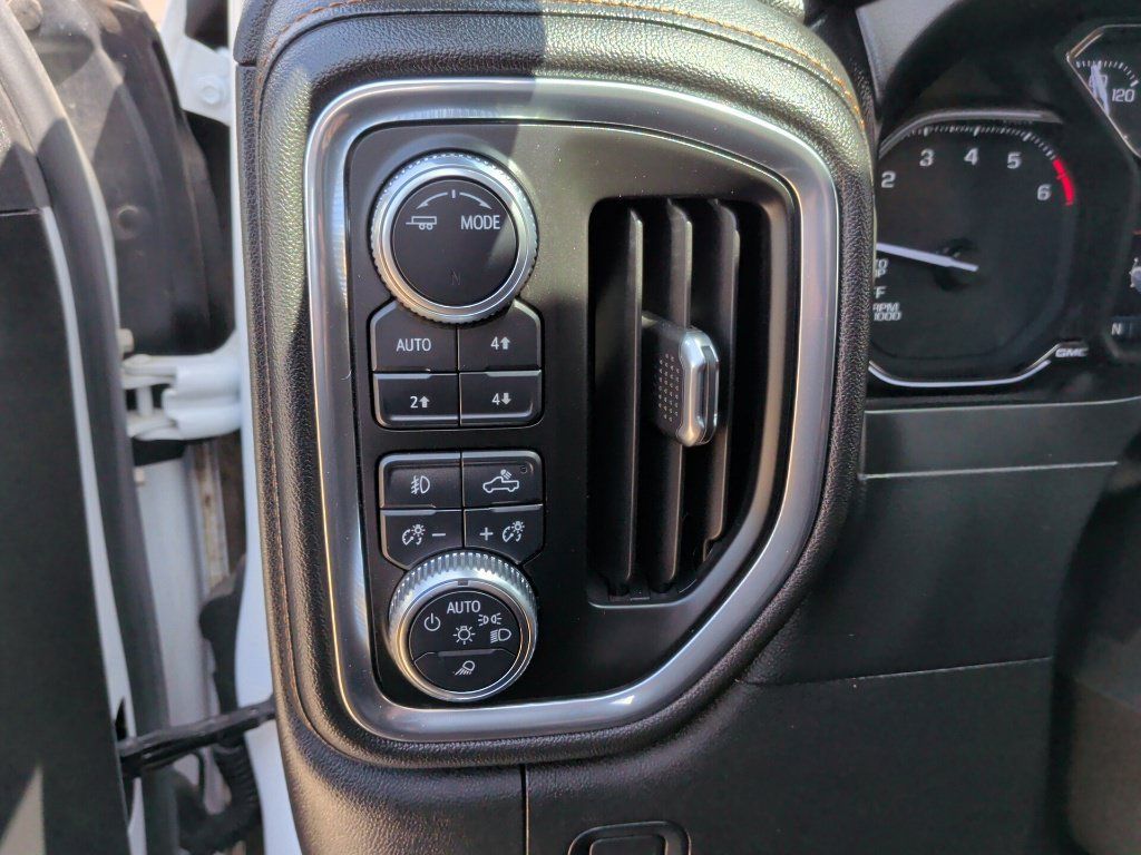 Used 2021 GMC Sierra 1500 AT4 w/ AT4 Premium Package AWD/4WD image 15