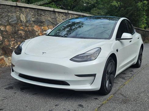 Used 2023 Tesla Model 3 Standard Range RWD image 13