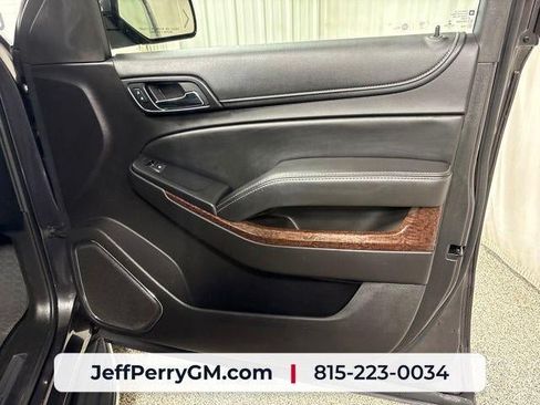 Used 2016 GMC Yukon SLT w/ Open Road Package AWD/4WD image 23