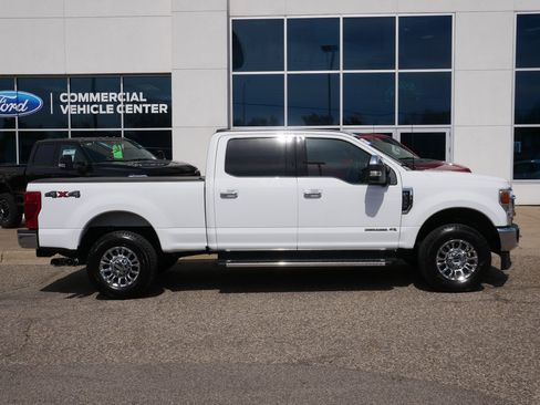 Certified 2022 Ford F350 Lariat w/ Chrome Package AWD/4WD image 2