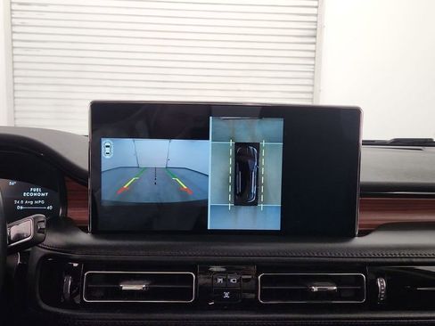 Used 2022 Lincoln Nautilus Reserve w/ Equipment Group 201A image 36