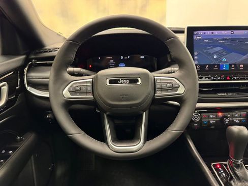 Used 2024 Jeep Compass Limited w/ High Altitude Package image 20