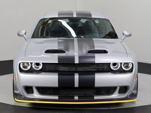 Used 2023 Dodge Challenger SRT Hellcat w/ Plus Package RWD image 10