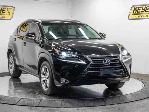 Used 2017 Lexus NX 200t FWD w/ Premium Package image 5