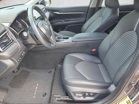 Used 2024 Toyota Camry SE FWD image 12