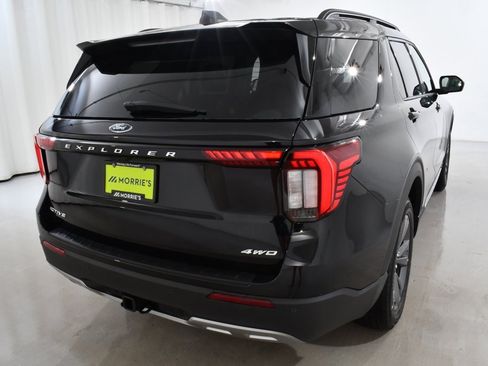 New 2025 Ford Explorer Active w/ Active Comfort Package image 12