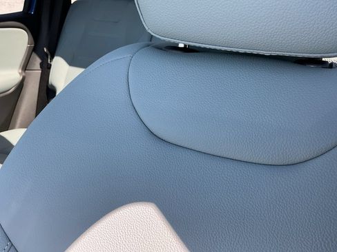 Certified 2026 Mercedes-Benz GLB 250 4MATIC image 13