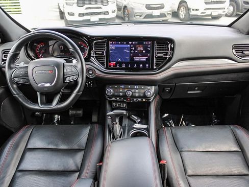 Used 2025 Dodge Durango GT AWD/4WD image 13