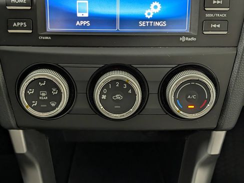 Used 2017 Subaru Forester 2.5i w/ Alloy Wheel Package AWD/4WD image 15