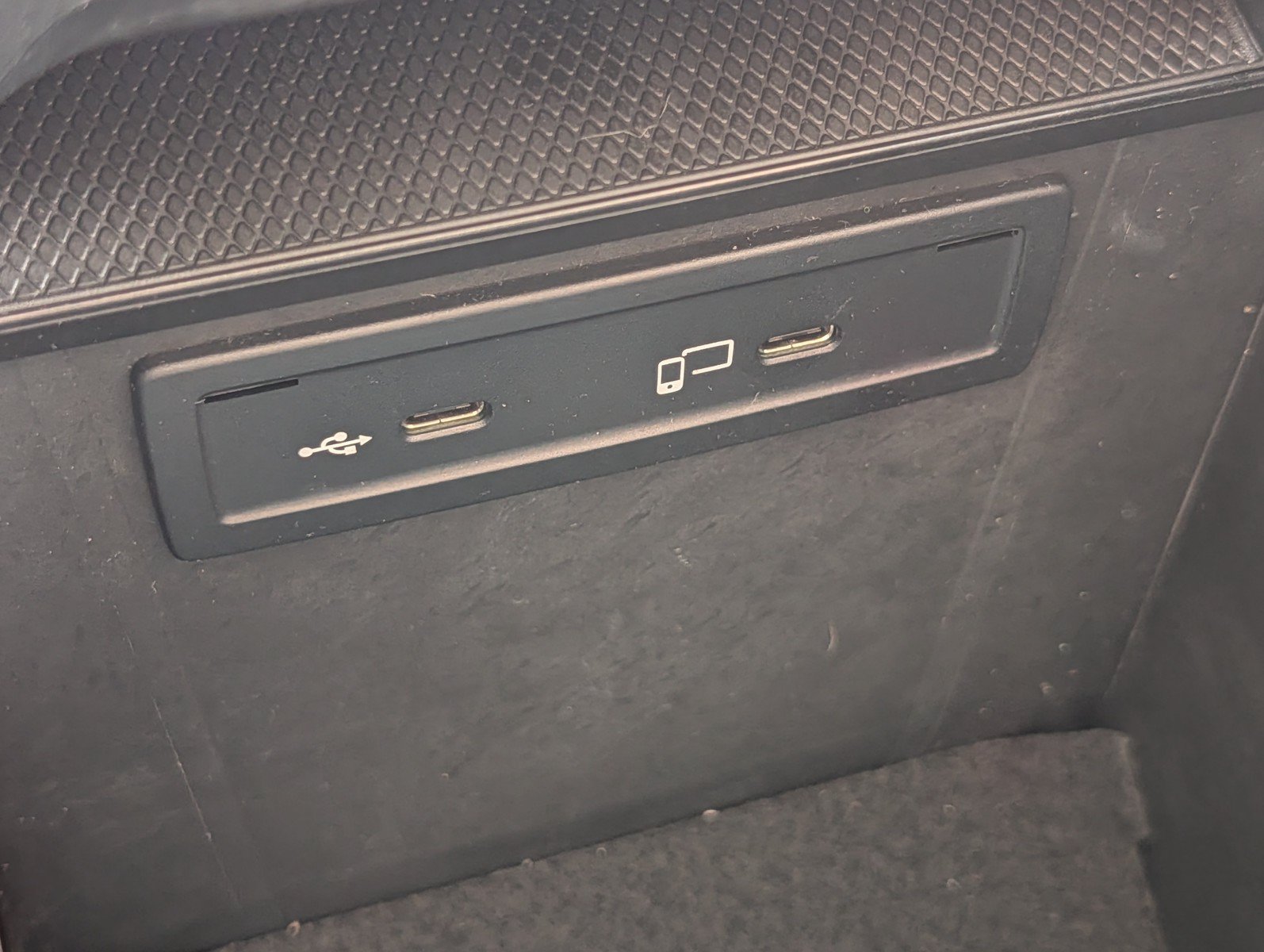 Used 2022 Mercedes-Benz GLC 300 4MATIC image 27