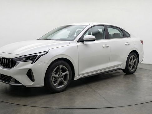 Used 2025 Kia K4 FWD image 3