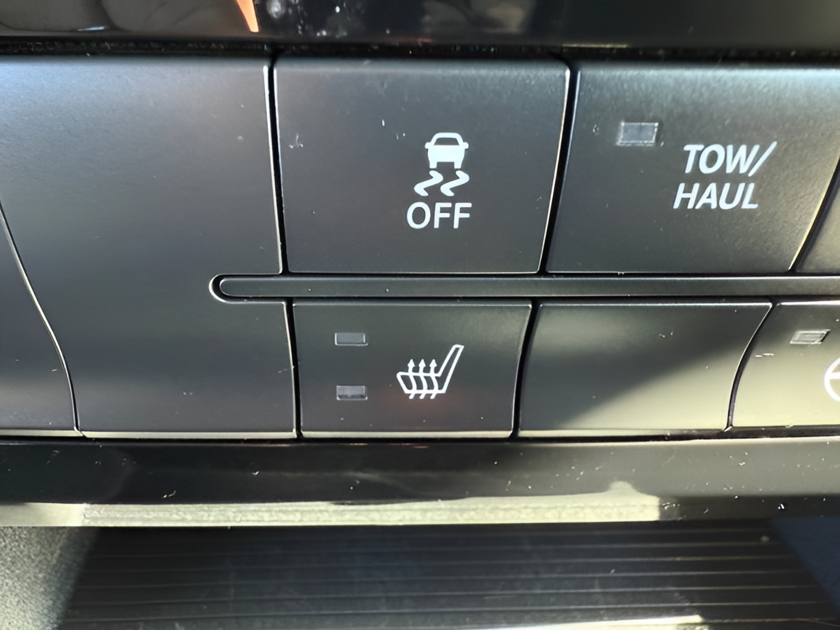 Used 2018 RAM 1500 Sport w/ Convenience Group AWD/4WD image 31
