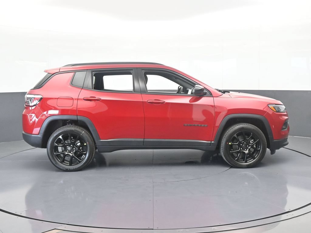 New 2026 Jeep Compass Latitude AWD/4WD image 7