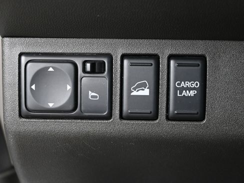 Used 2016 Nissan Frontier SV w/ SV Value Truck Package image 12