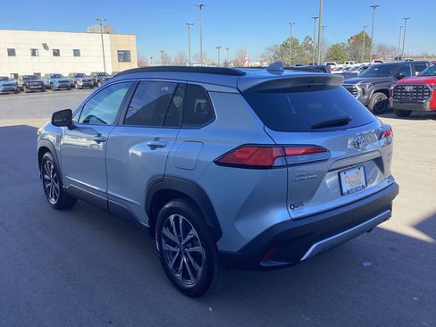 Certified 2023 Toyota Corolla Cross XLE w/ Convenience Package image 10